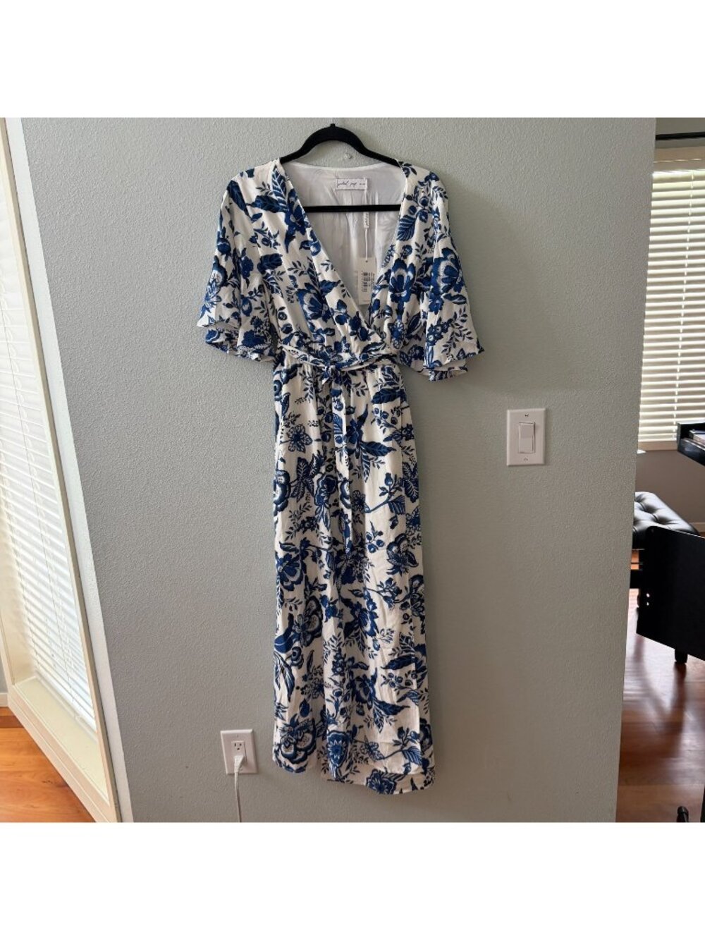 NWT Petal + Pup Kaleen Midi Wrap Dress Womens size XL Blue Floral White
